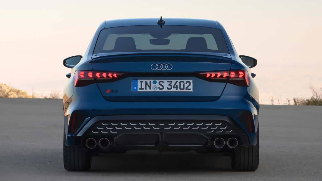 Yeni Audi S3 satışa sunuldu: Fiyat listesi 4 buçuk milyon liradan başlıyor 4